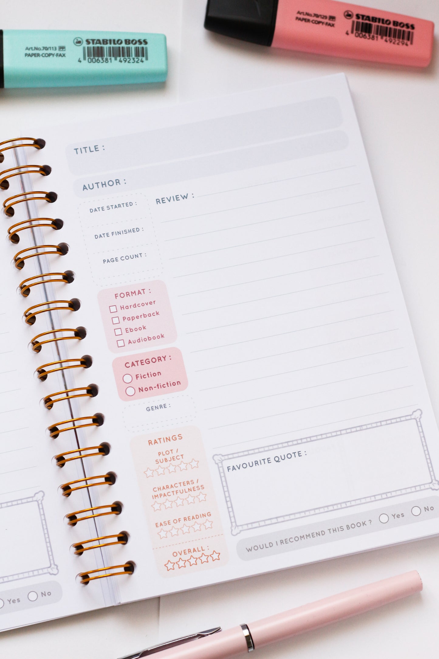 Bee-sy reading Grumbee Reading journal - Spiral notebook to write your book reviews