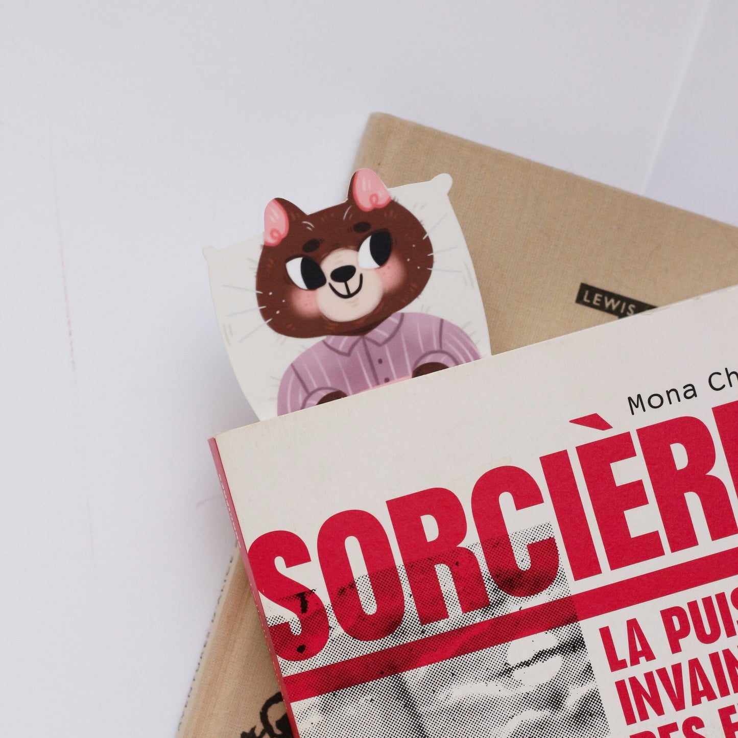 Cosy Cat in bed Bookmark
