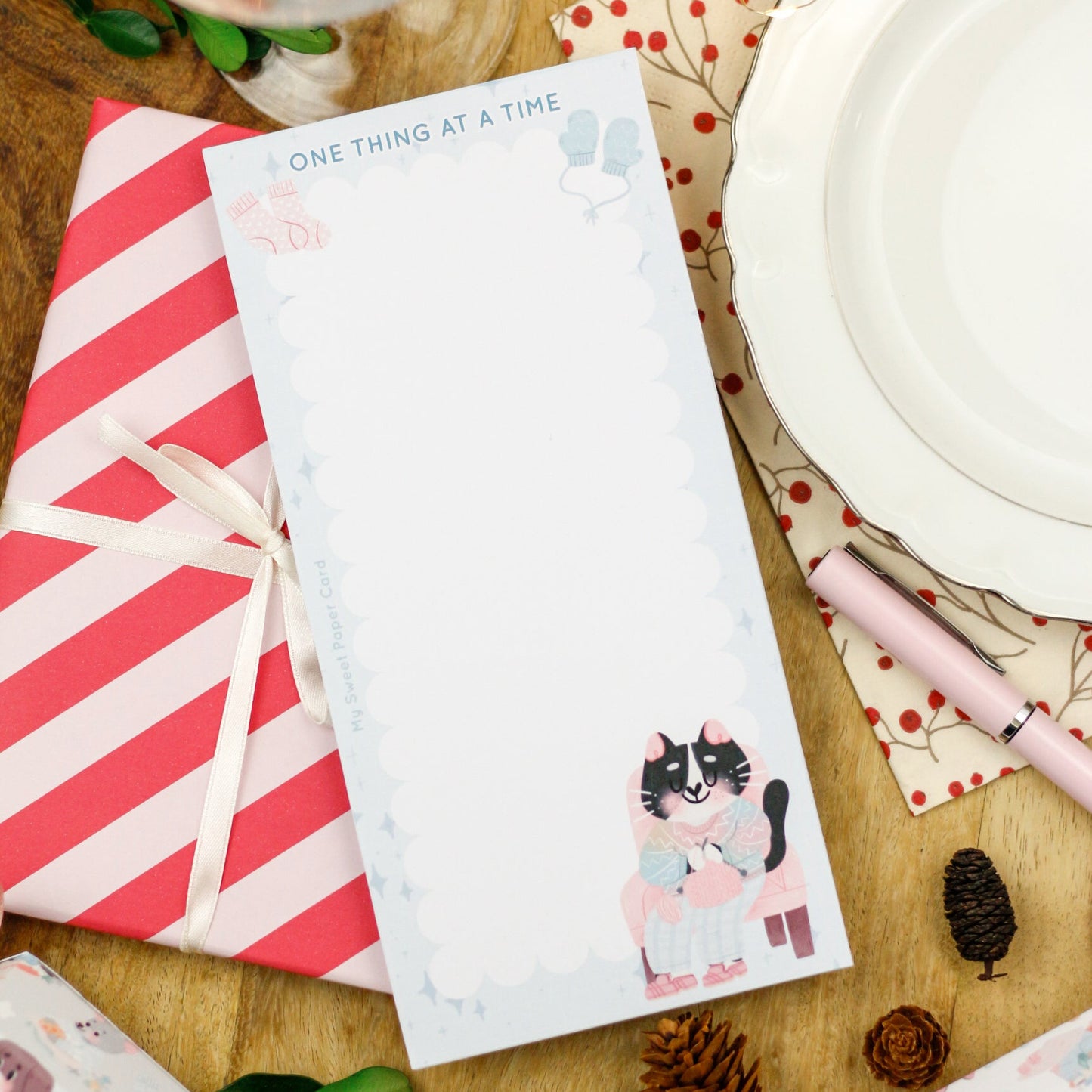 cute cat knitting notepad