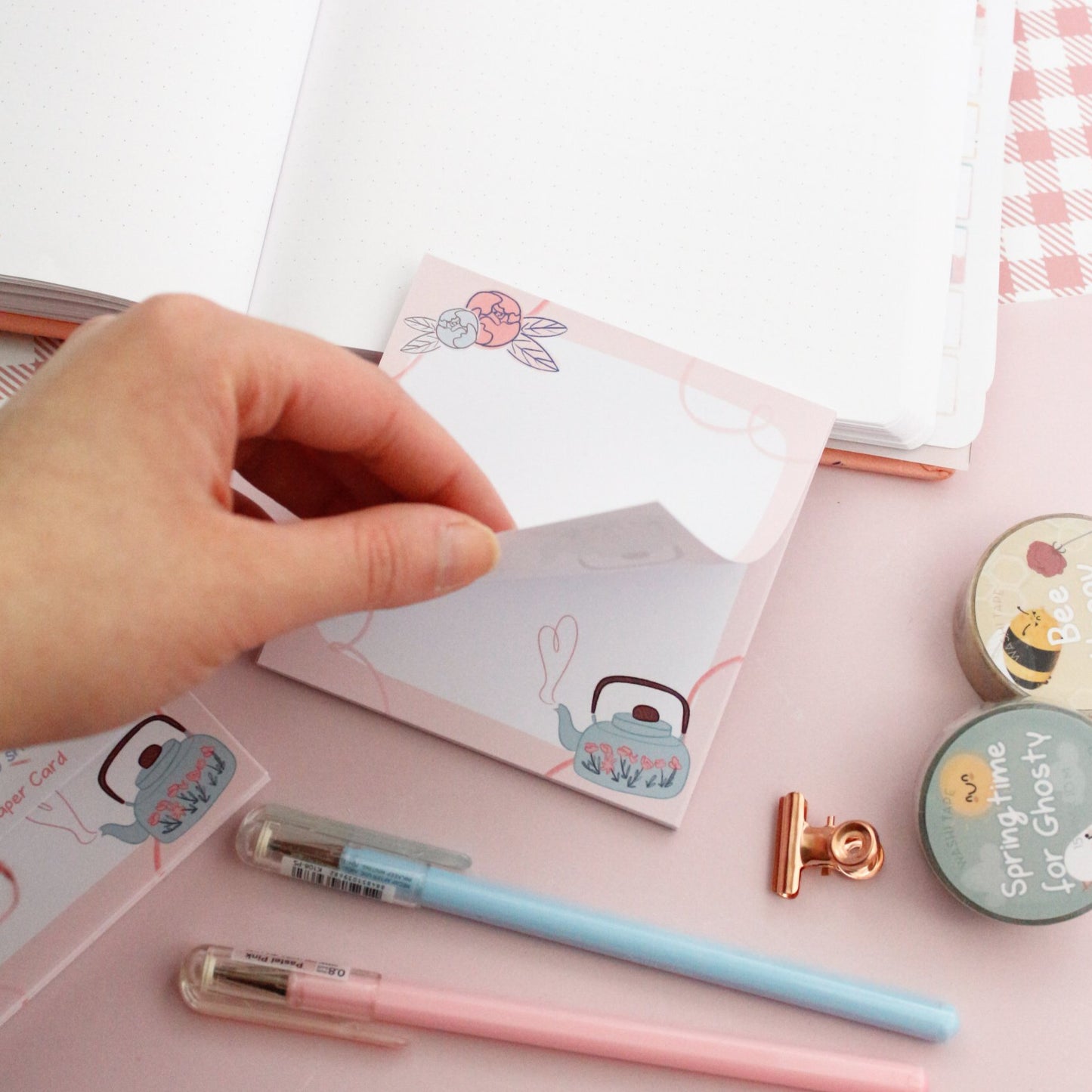 squared memo notes with teapots and peony