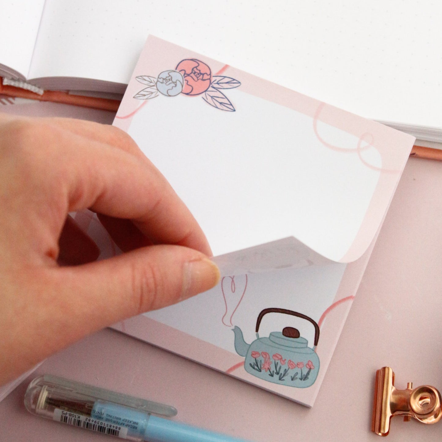 cute floral memo note